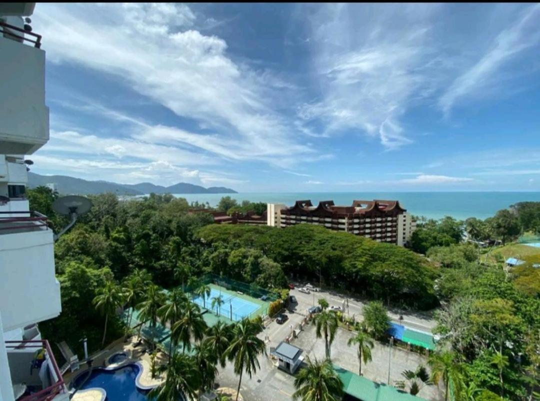 Batu Ferringhi Luxury Seaview Suite - 3Br 외부 사진