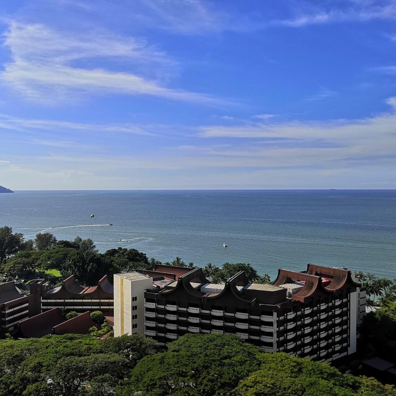 Batu Ferringhi Luxury Seaview Suite - 3Br 외부 사진